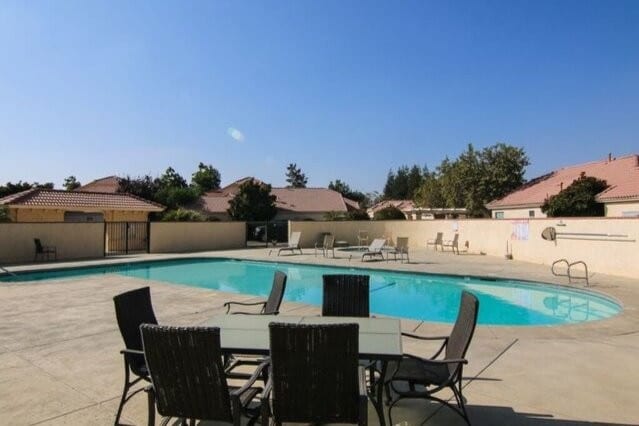 Building Photo - Lotus Villas