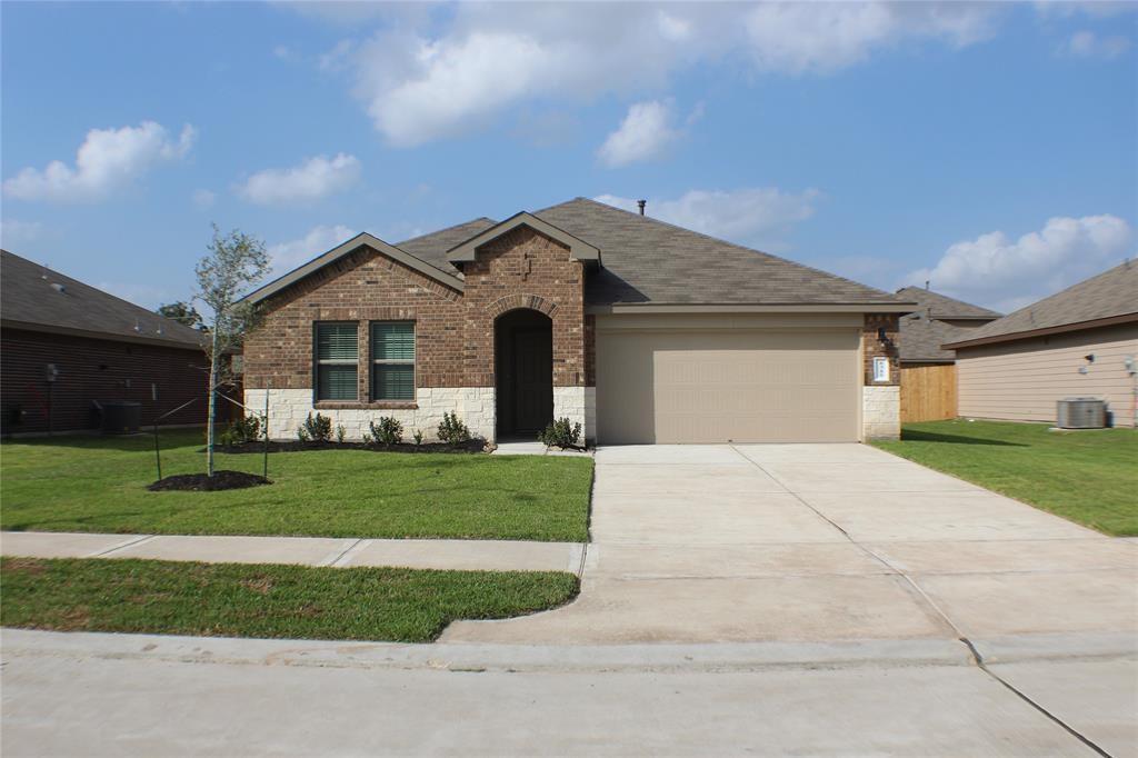 Foto principal - 6315 Graham Bend Ln