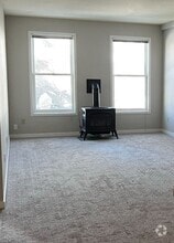 Building Photo - 525 Red Lady Ave