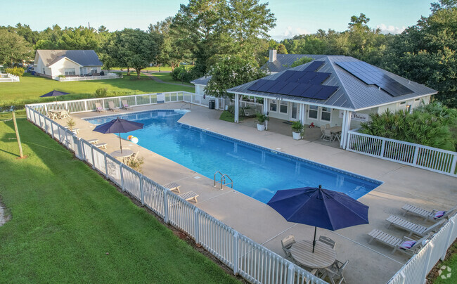 Building Photo - South Pointe Apartments and Homes