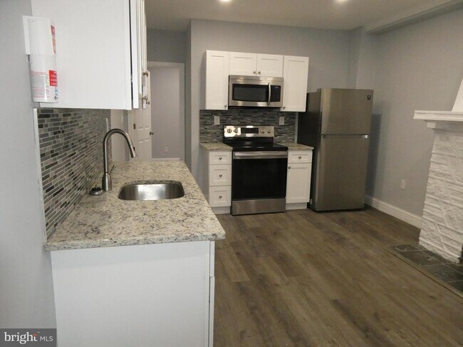 Foto del edificio - 6154 Lebanon Ave