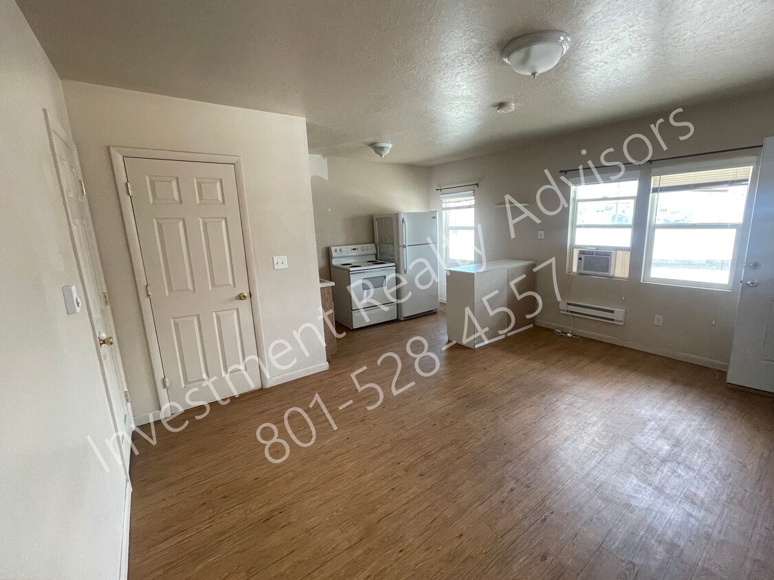 Foto principal - 585 Main St