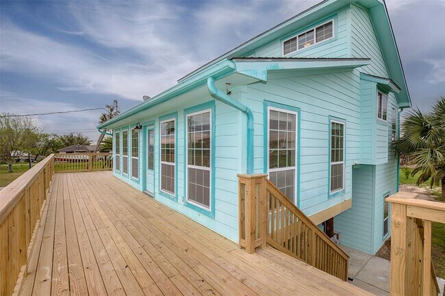 Building Photo - 2323 Rue De Lafitte St