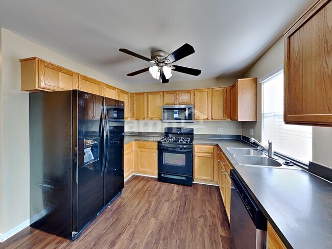 Foto del edificio - 2123 Red Oak Dr