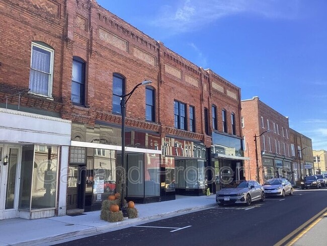 Building Photo - 73 W Main St