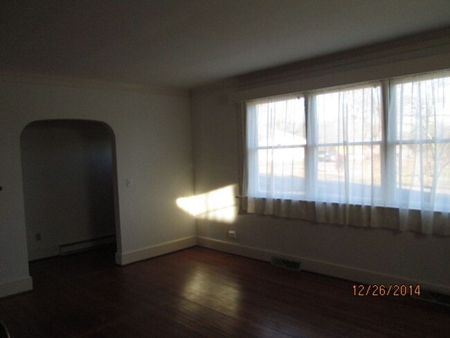 Building Photo - 3 bedrom home in the Heart of Amelia