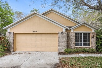 Building Photo - 13709 Valleybrooke Ln