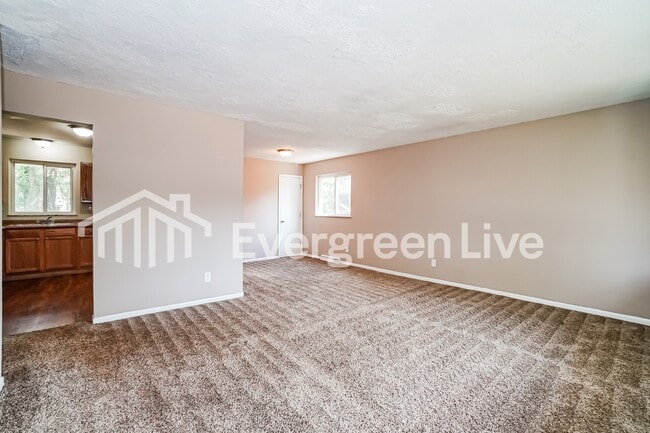 Building Photo - 1456 Picard Rd