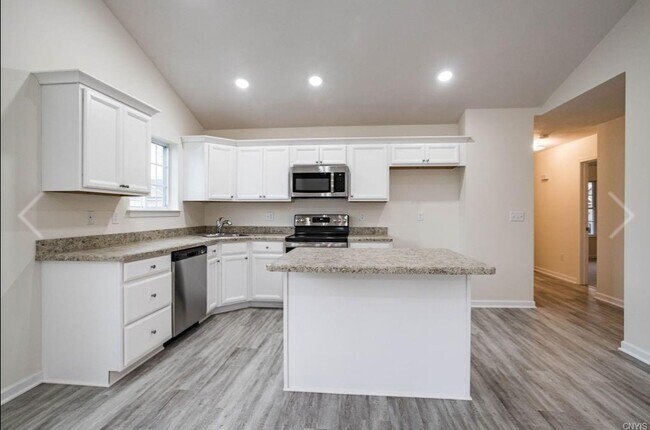 Kitchen - 8190 Rachel Ct