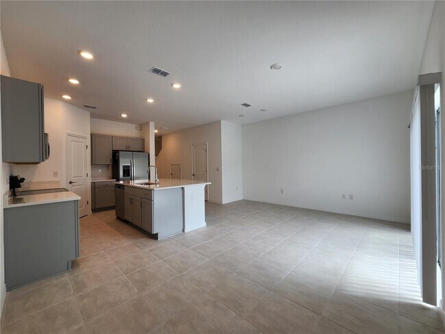 Building Photo - 2620 Penguin Blvd