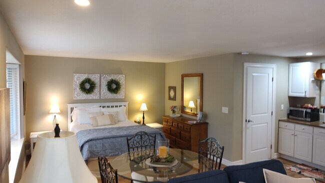 Reina cómoda - 2900 Valley Oak Dr