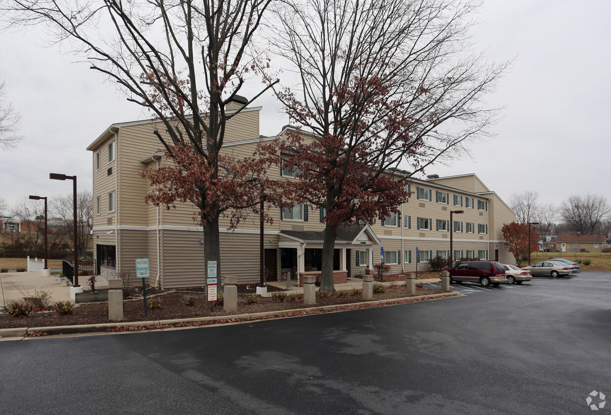 Primary Photo - New Towne Village 62+ Senior Residences