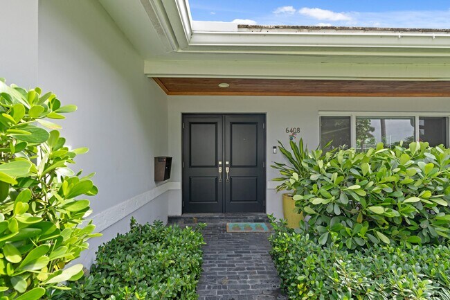 Foto del edificio - 6408 Washington Rd