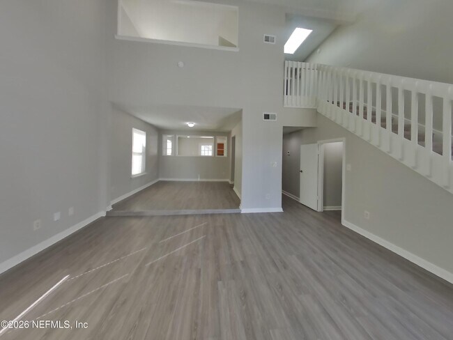 Foto del edificio - 10868 Trestle Ct