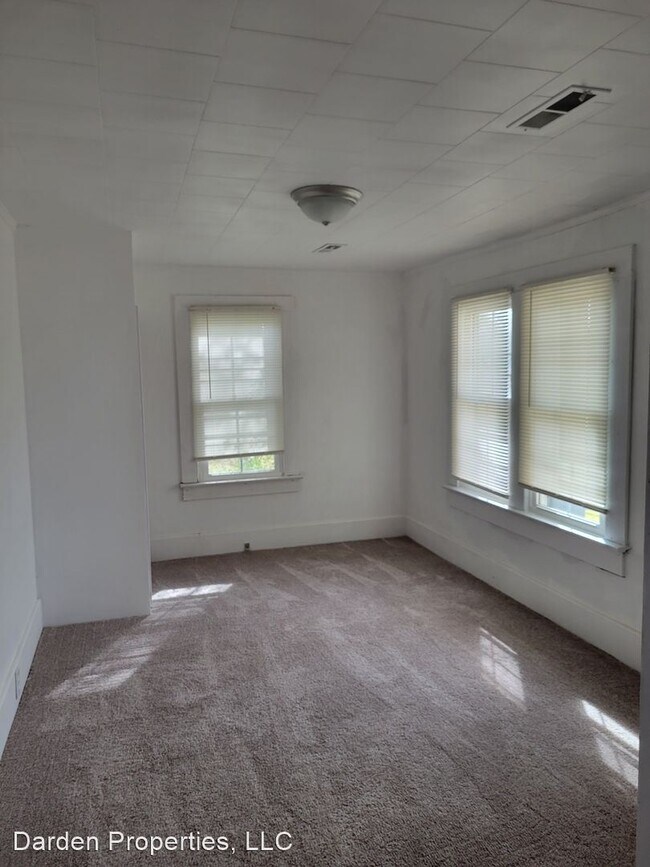 Foto del edificio - 3 br, 1 bath House - 4328 NC 903 HWY N