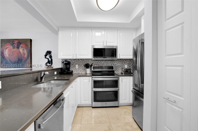 Foto del edificio - 3400 SW 27th St
