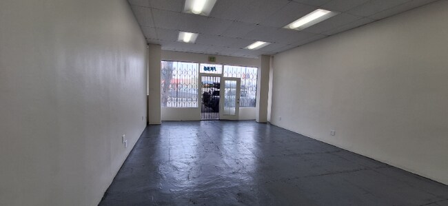 Foto del edificio - 1436 W Martin Luther King Jr Blvd