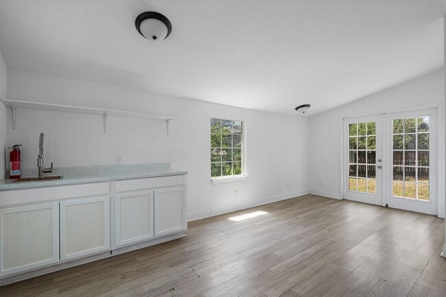 Building Photo - 403 Blackson Ave
