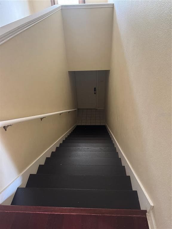 Building Photo - 14214 Fredricksburg Dr