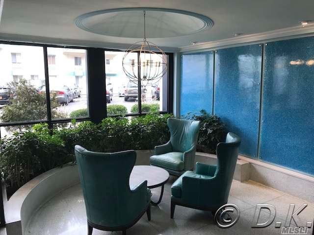 Foto del edificio - 25 Franklin Blvd