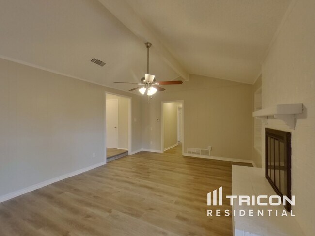 Building Photo - 1020 Almond Drive Mansfield TX