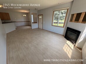 Building Photo - 1945 Mockingbird Ave