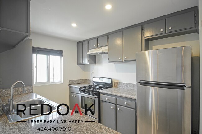 Foto del edificio - ~2 Weeks FREE~ Stylish Two Bedroom with Re...