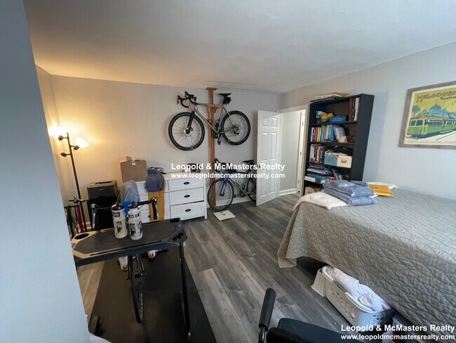 Foto del edificio - 517 Washington St