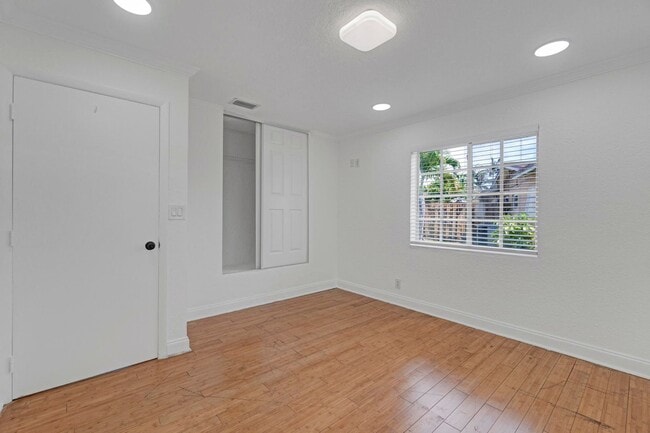 Building Photo - 1820 NW 33rd St
