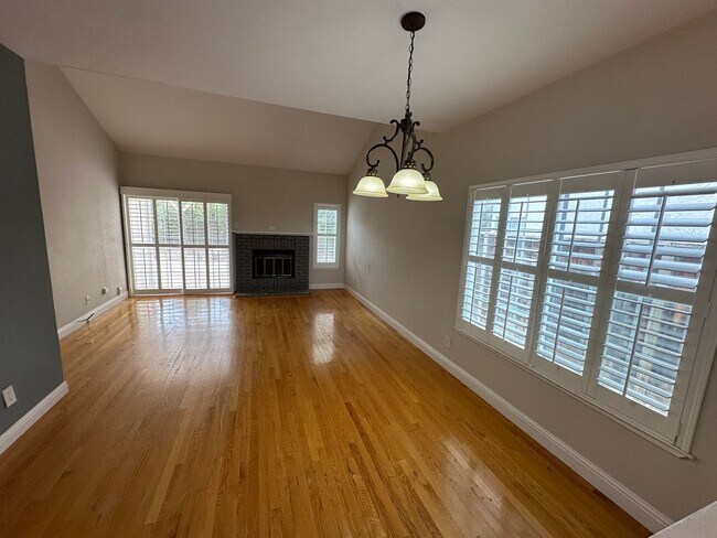 Building Photo - NORTH SAN JOSE - Updated two story home wi...