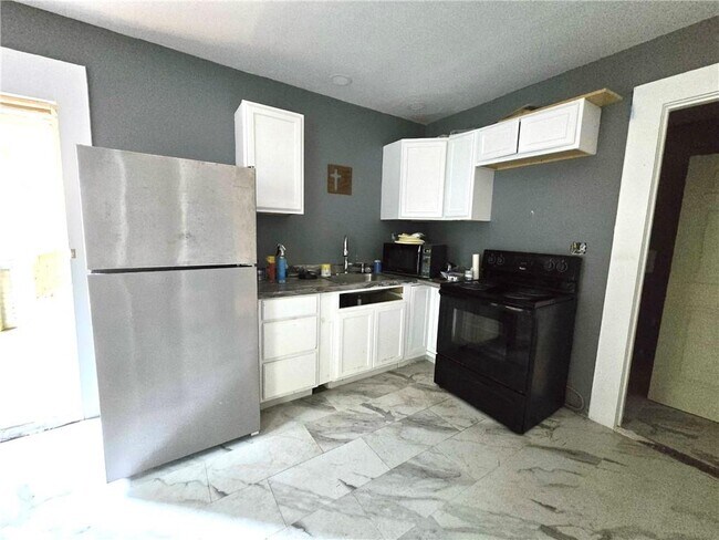 Foto del edificio - 947 Troupe St