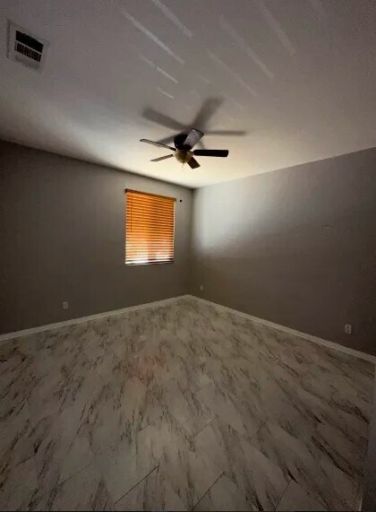 Foto del edificio - 1614 Amargosa Dr
