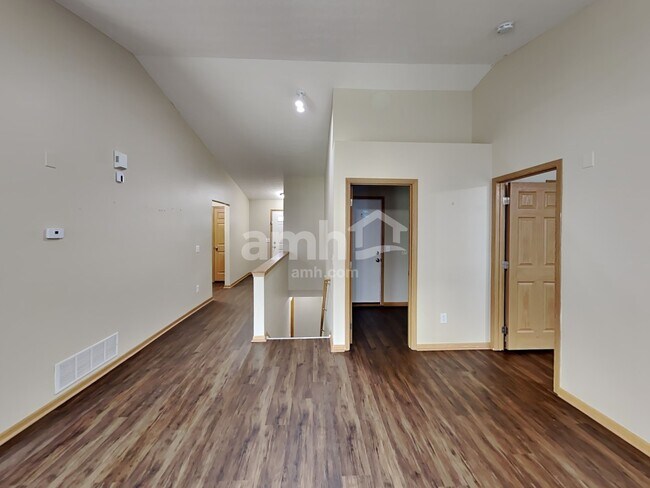 Building Photo - 684 Cedar Run Drive