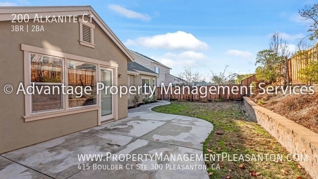 Foto del edificio - 200 Alkanite Ct