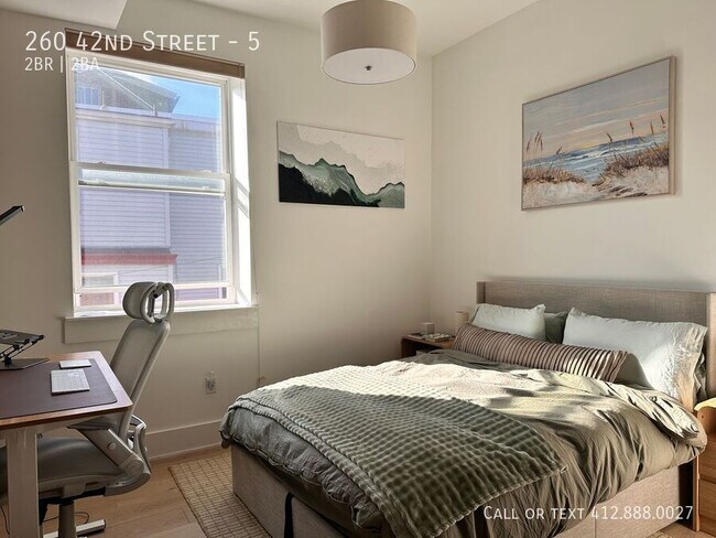 Foto del edificio - 260 42nd St