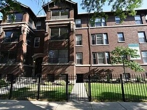Building Photo - 708 W Grace St