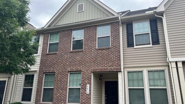 Building Photo - 4472 Middletown Dr