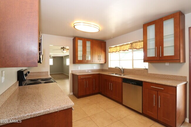 Foto del edificio - 3809 E Coolidge St