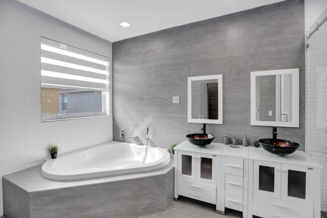 Foto del edificio - 3824 SW 49th Pl