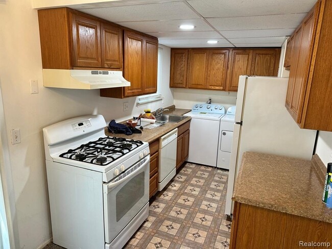 Building Photo - 41233 S Woodbury Green Dr