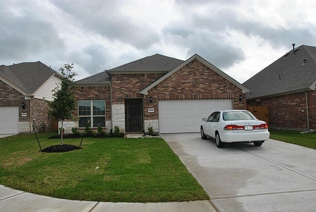 Foto del edificio - 4215 Canton Crest Dr