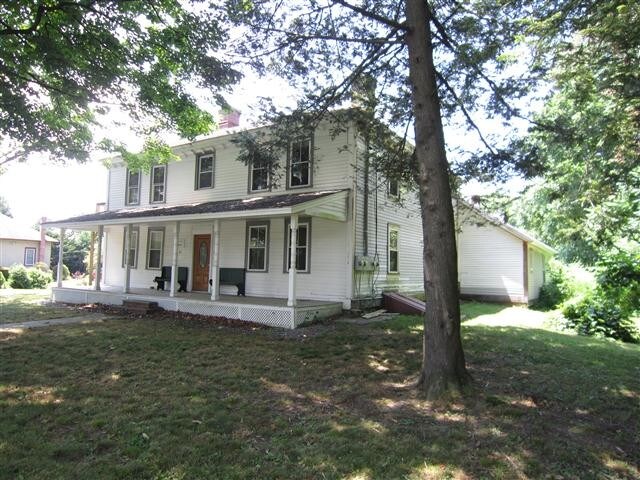 Primary Photo - 133 N Main St