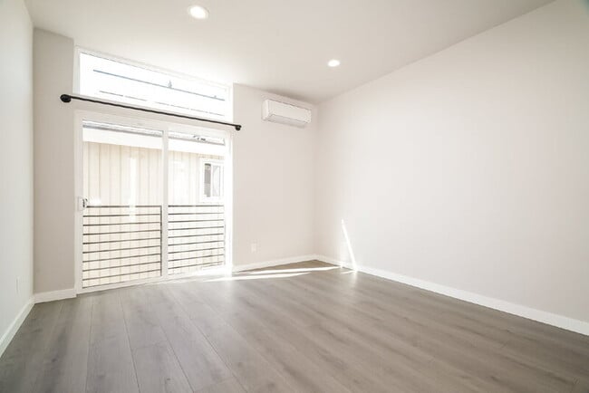 Foto del edificio - 2725 S Norman St