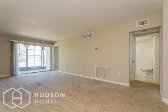 Building Photo - 3437 Bee Ridge Rd