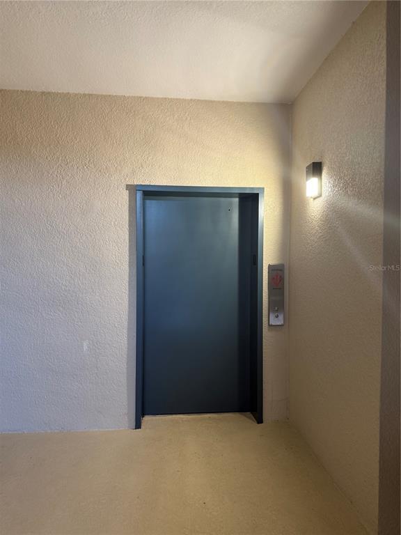 Foto del edificio - 3051 Greystone Loop