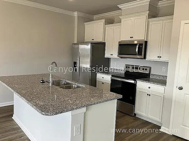 Building Photo - 222 Antler Ridge Dr