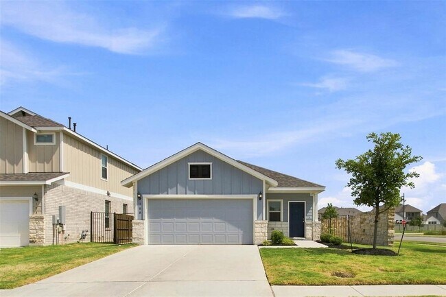 Building Photo - 100 Bennington Dr