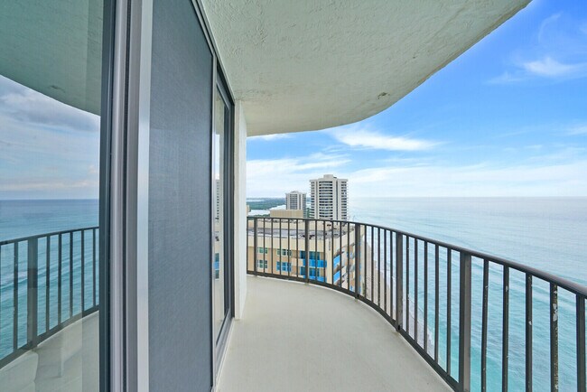 Building Photo - 5420 N Ocean Dr