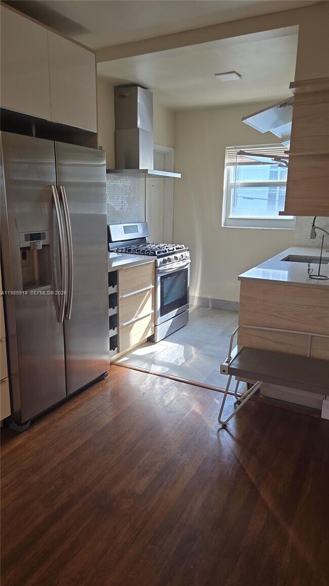 Foto del edificio - 10078 E Bay Harbor Dr