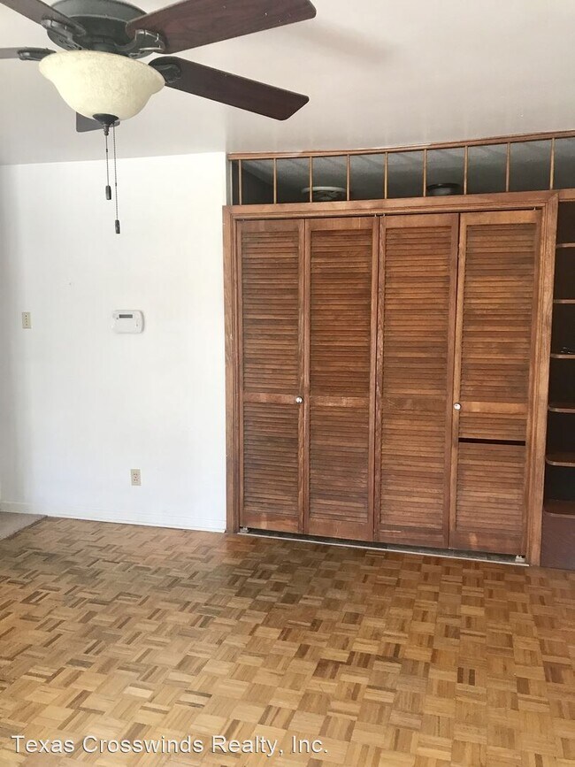 Building Photo - 4 br, 1.5 bath House - 4004 ASPEN